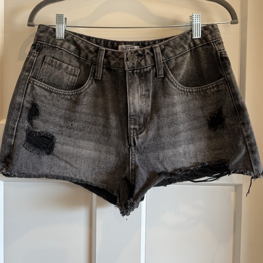 Refuge Denim Distressed Shorts Women's 5 Juniors Black Destructed trendy - Picture 1 of 4